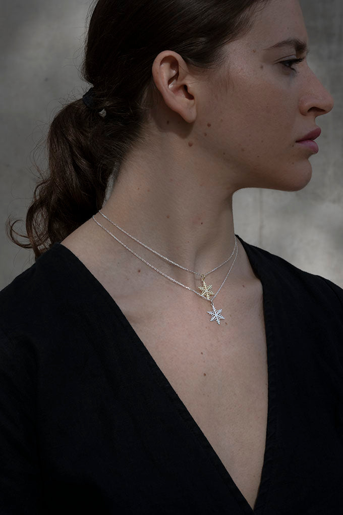 Bon Hiver silver necklace with gold vermeil snowflake pendant